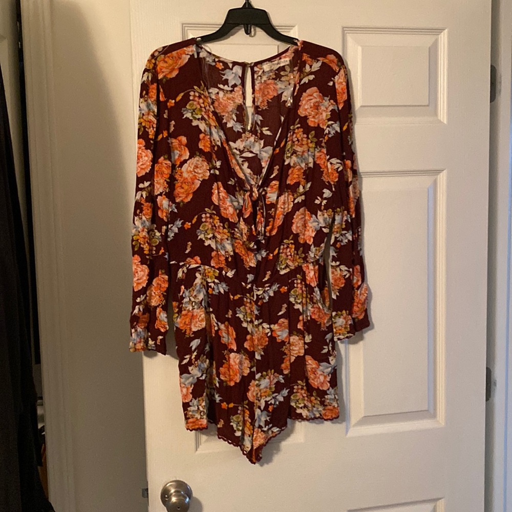 Romper never worn
